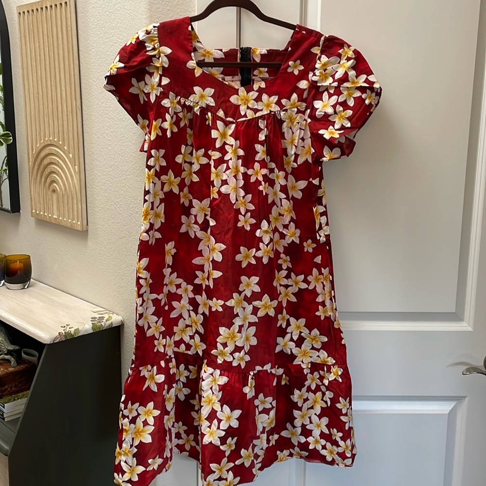 Hawaiian print dress
